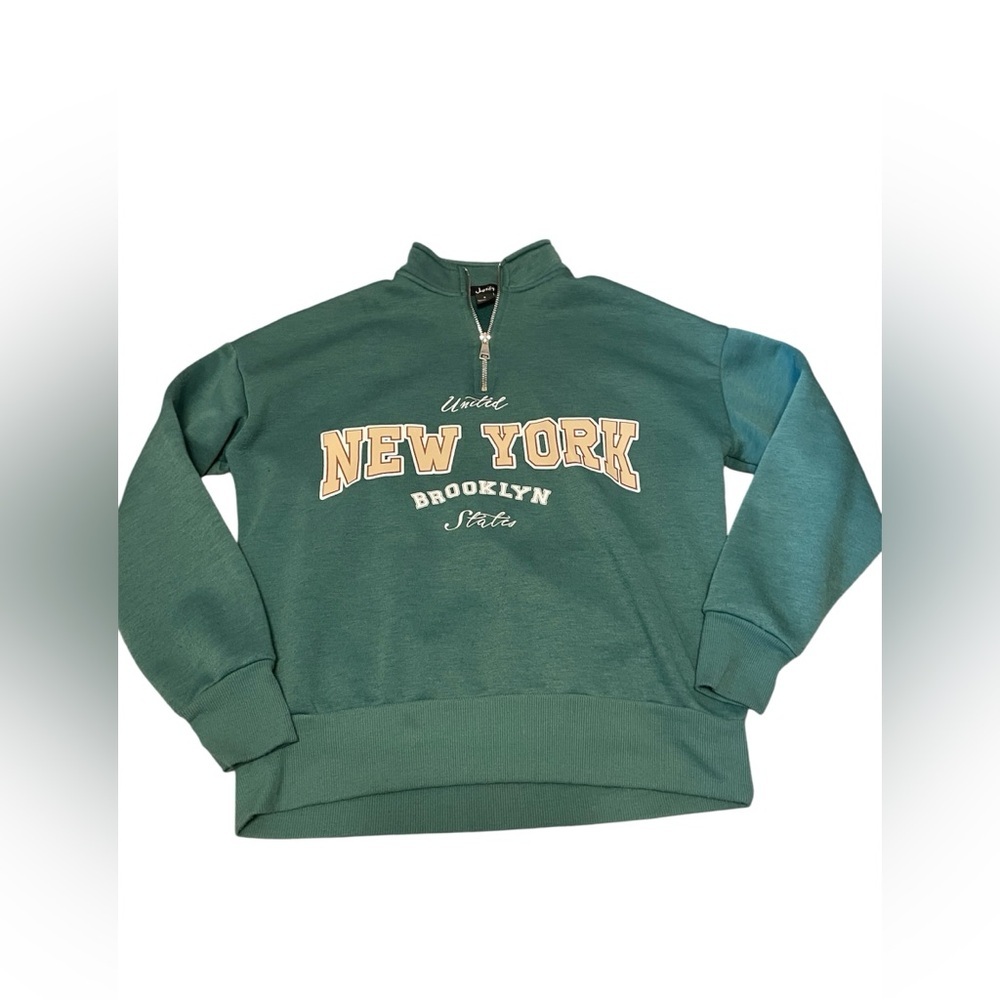 Justify Green New York Brooklyn Quarter-Zip Sweatshirt Size Small Women’s GUC